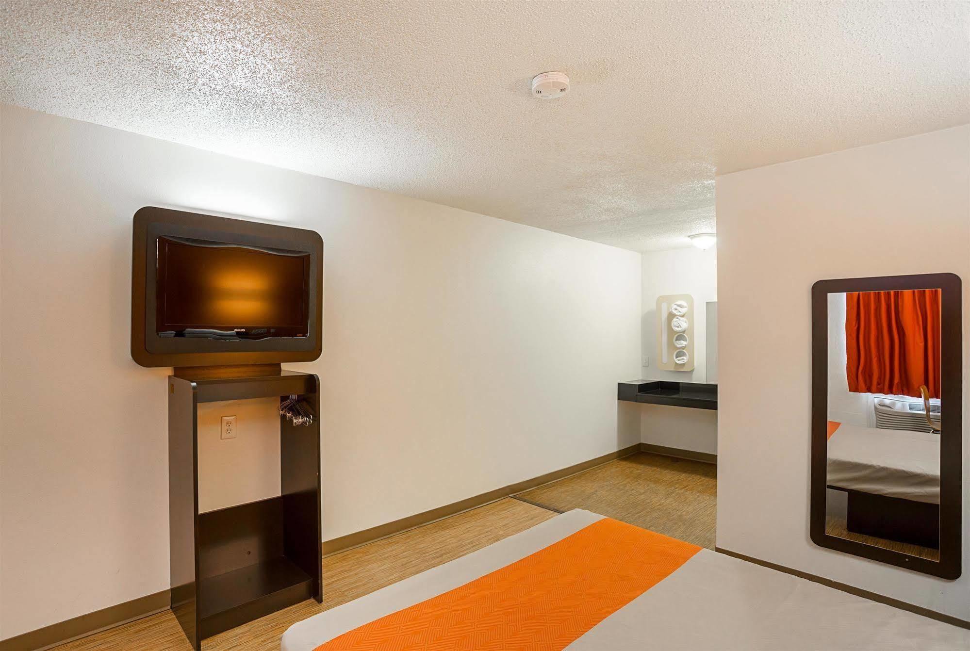 Guest House Ellensburg Bagian luar foto