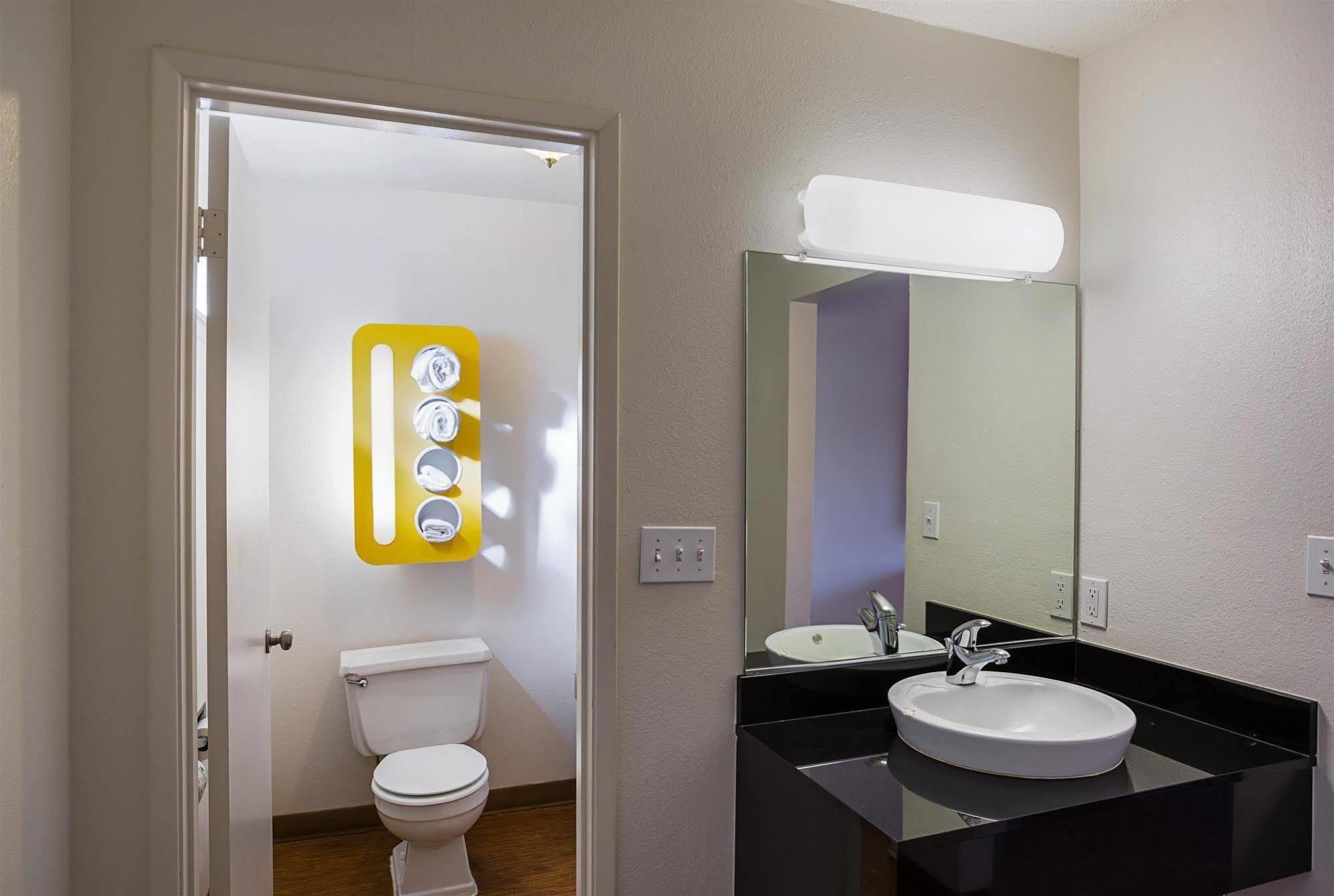 Guest House Ellensburg Bagian luar foto