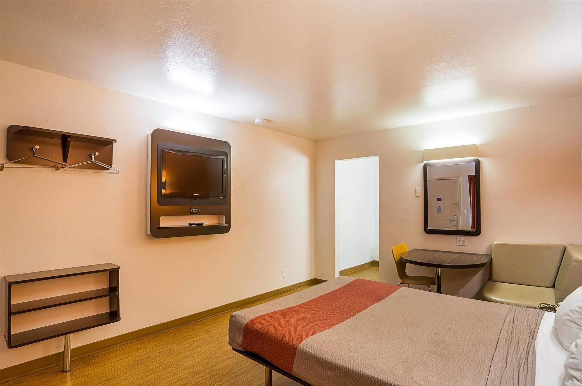 Guest House Ellensburg Bagian luar foto