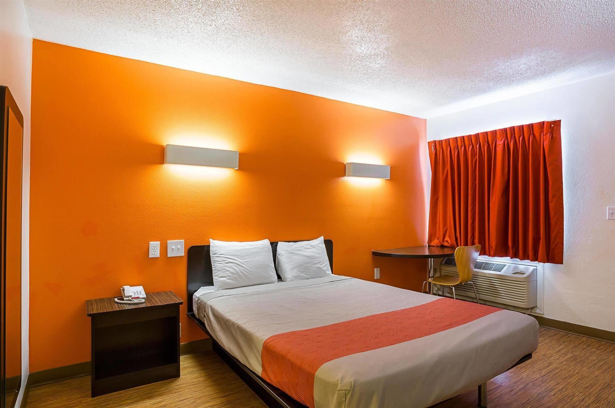 Guest House Ellensburg Bagian luar foto