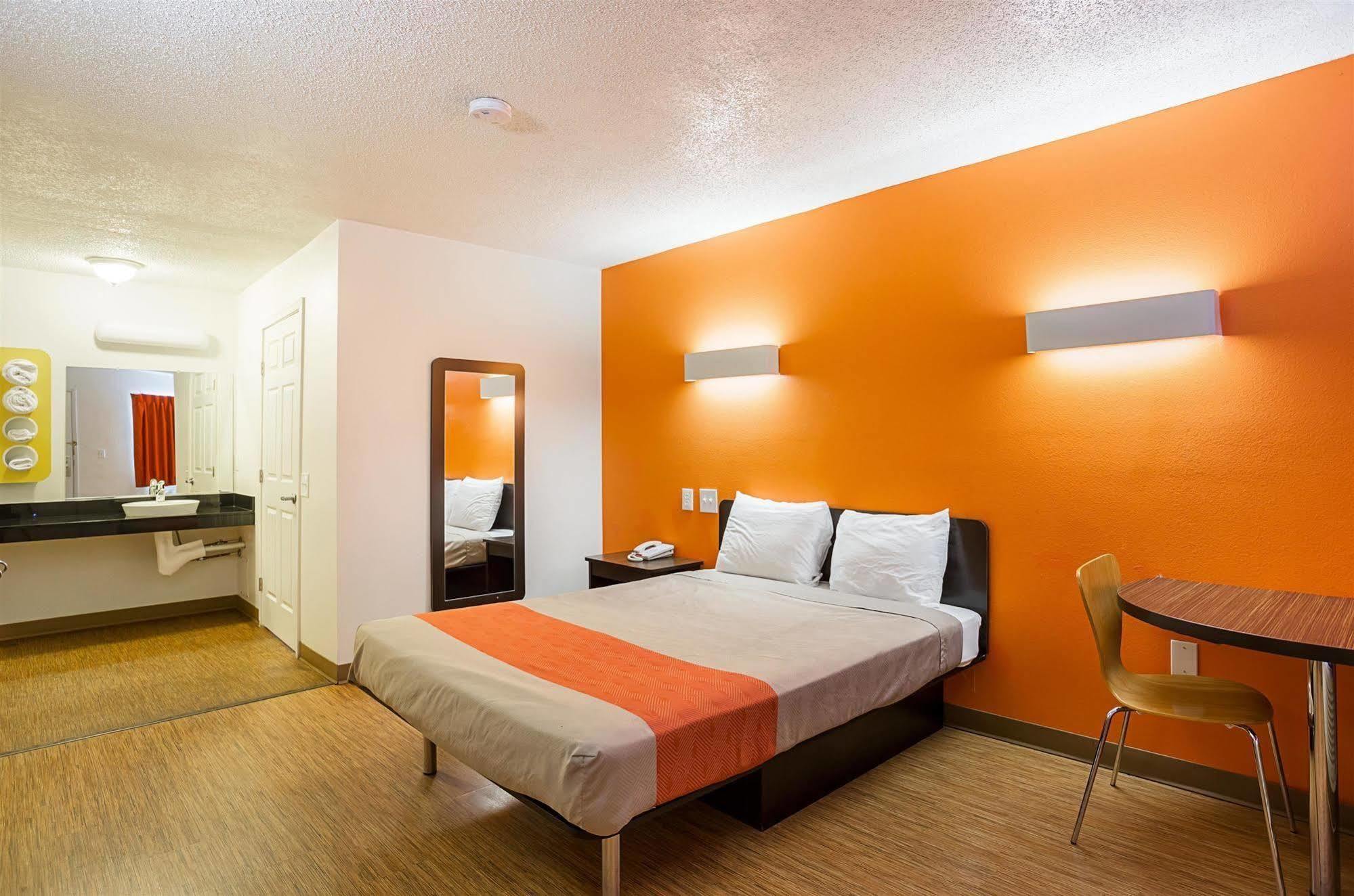 Guest House Ellensburg Bagian luar foto